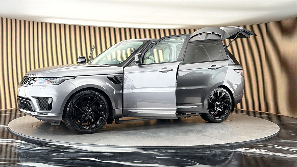 More views of Land Rover Range Rover Sport