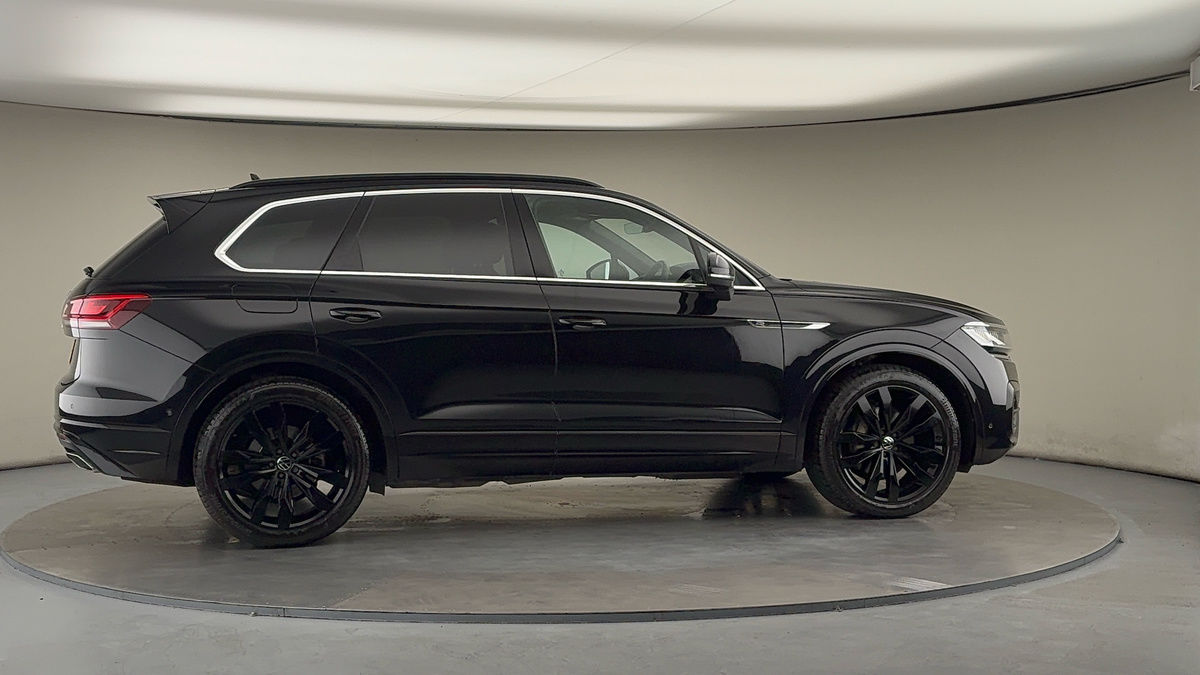 More views of Volkswagen Touareg