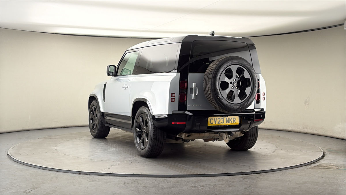 More views of Land Rover Defender 90