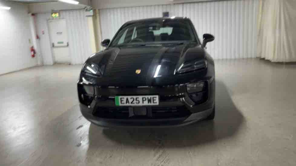 More views of Porsche Macan