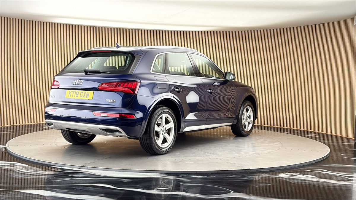 More views of Audi Q5