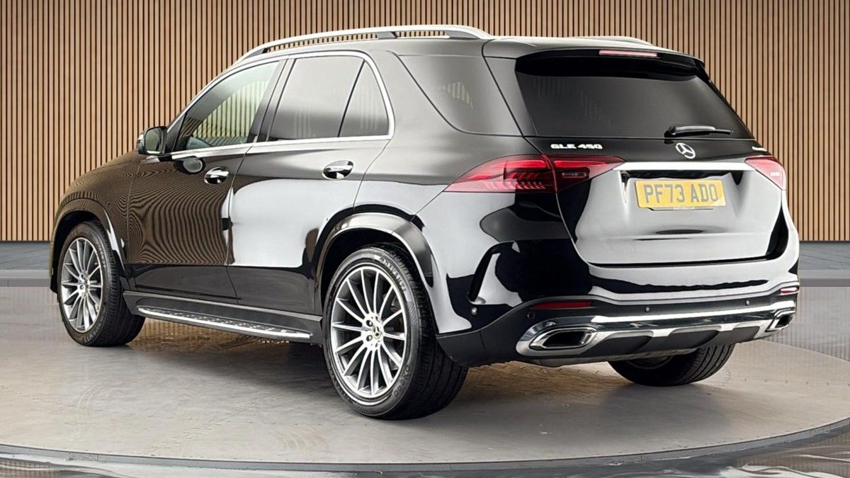Mercedes-Benz GLE Image 2