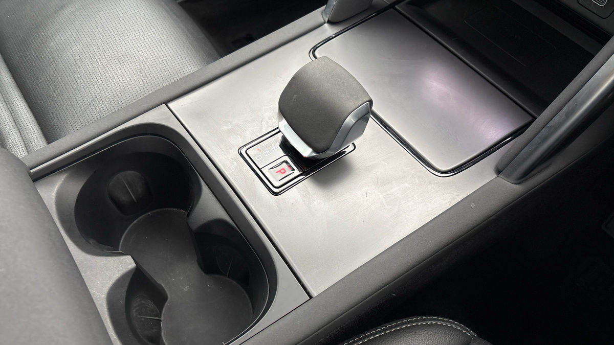 Land Rover Discovery Sport Image 18