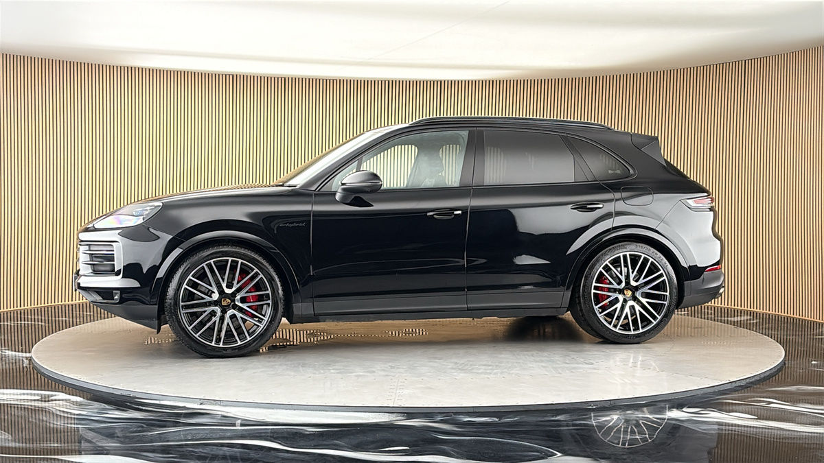 More views of Porsche Cayenne