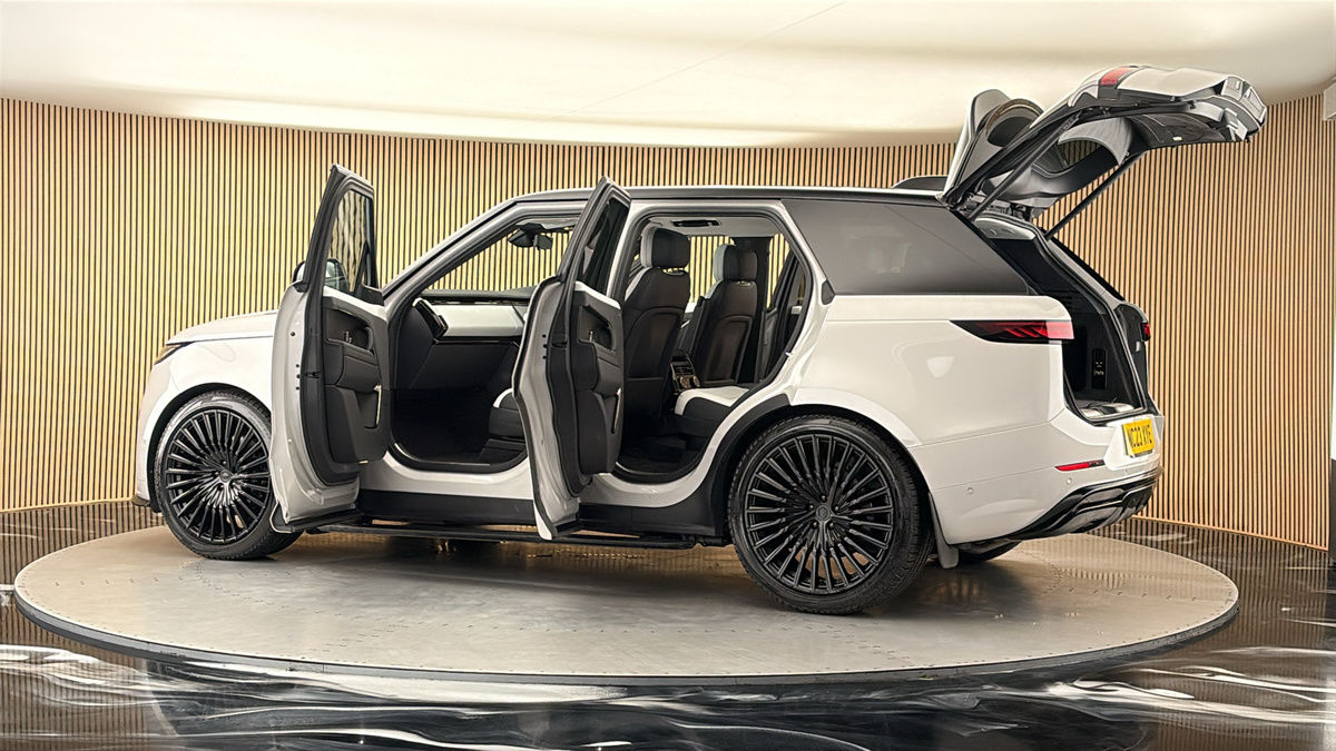 More views of Land Rover Range Rover Sport