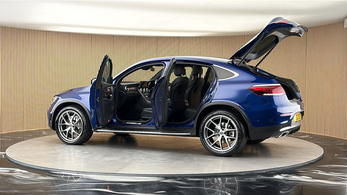 More views of Mercedes-Benz GLC