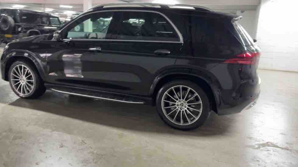 More views of Mercedes-Benz GLE
