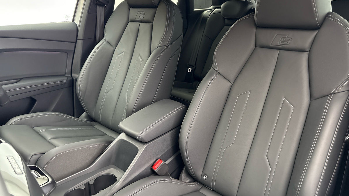 Audi Q4 e-tron Image 7