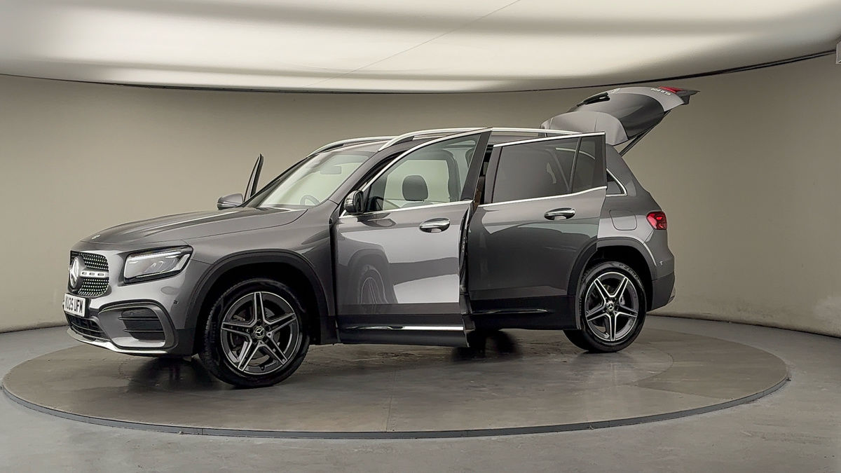 More views of Mercedes-Benz GLB