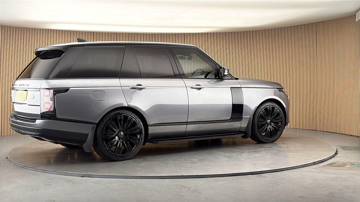 More views of Land Rover Range Rover