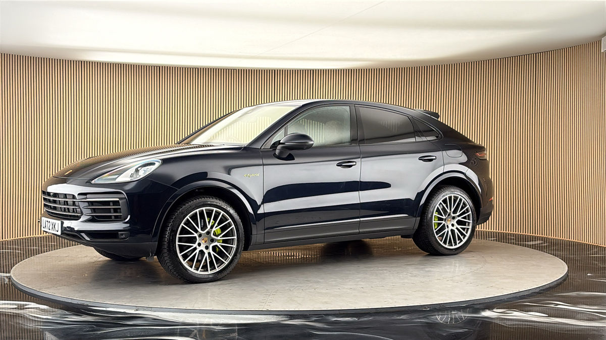 More views of Porsche Cayenne