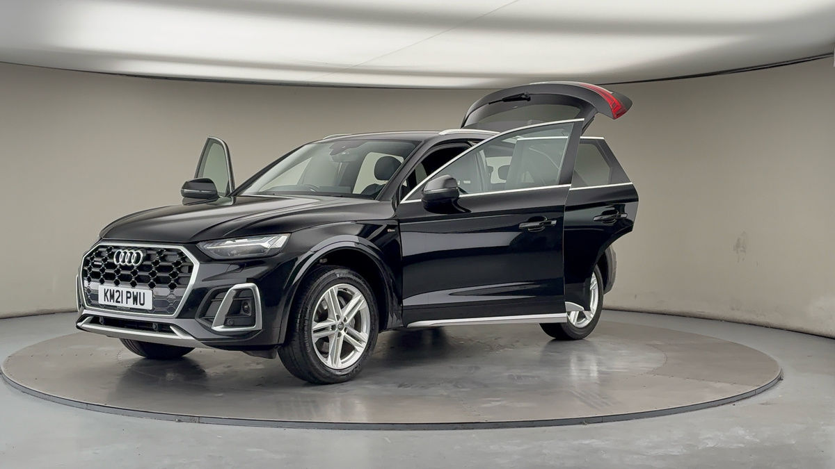 More views of Audi Q5