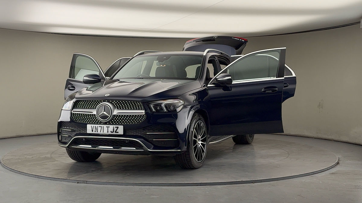 More views of Mercedes-Benz GLE
