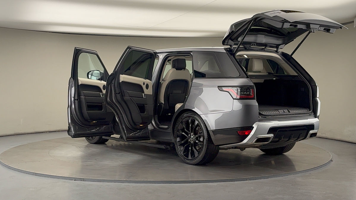 More views of Land Rover Range Rover Sport