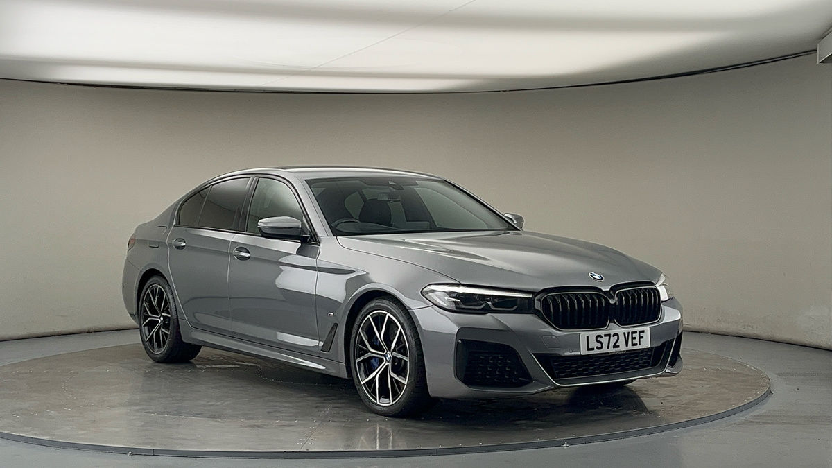 BMW 5 Series Sticky Header Image