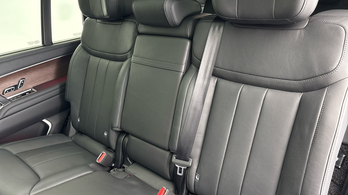 Land Rover Range Rover Image 8