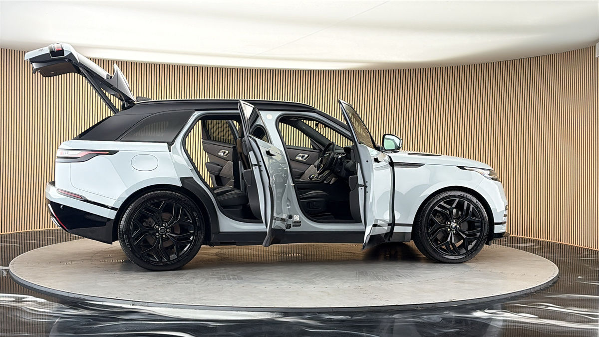 More views of Land Rover Range Rover Velar
