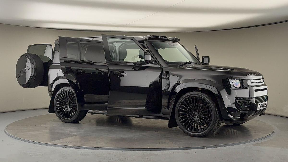More views of Land Rover Defender 110