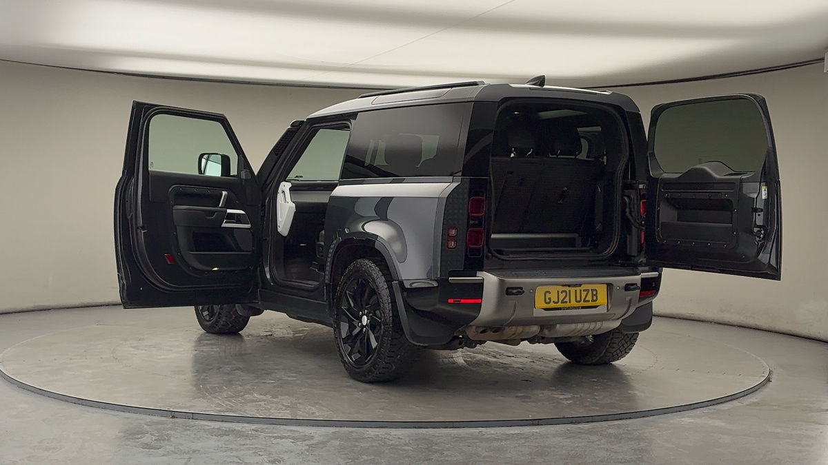 Land Rover Defender 90 Image 23