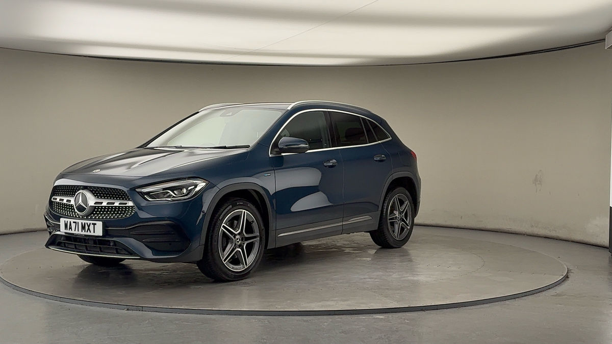 More views of Mercedes-Benz GLA