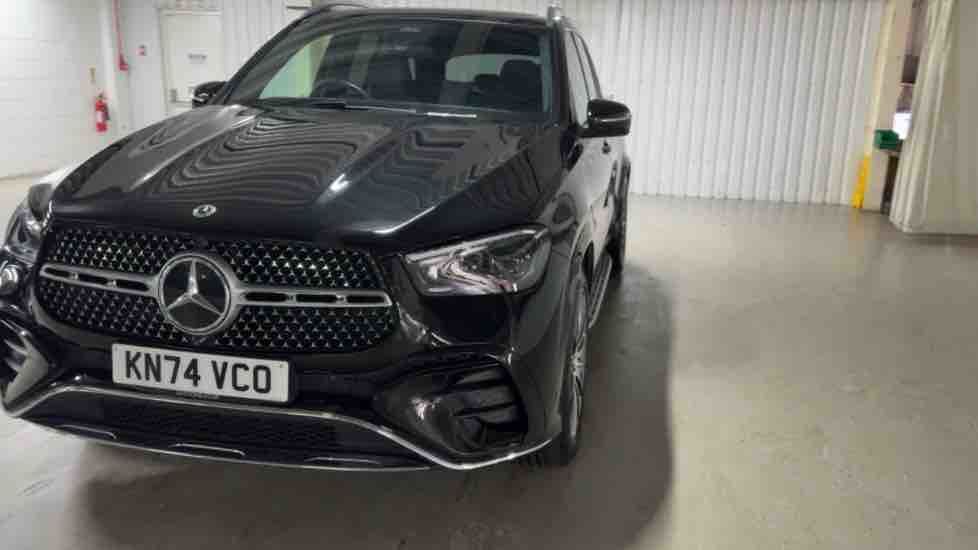 More views of Mercedes-Benz GLE