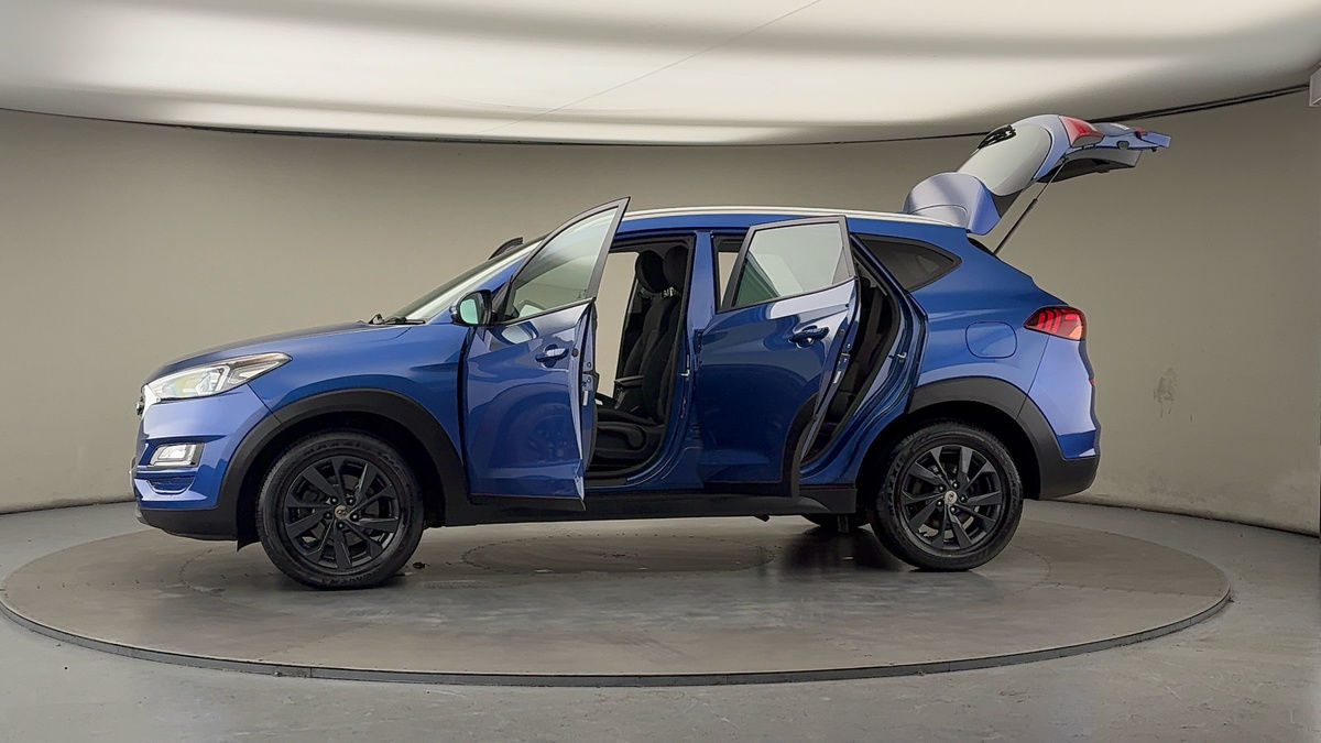 More views of Hyundai TUCSON