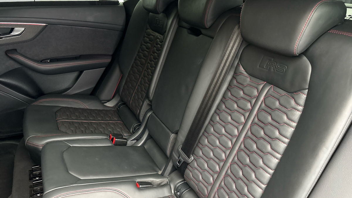 Audi RSQ8 Image 8