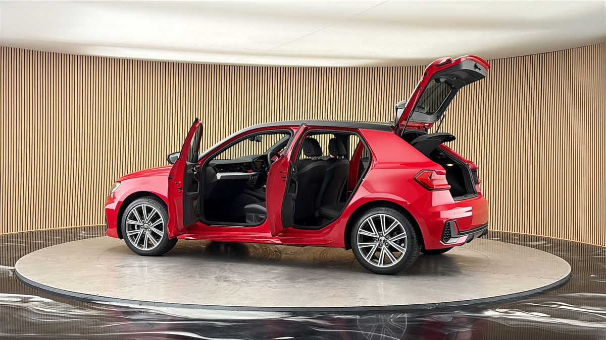 More views of Audi A1