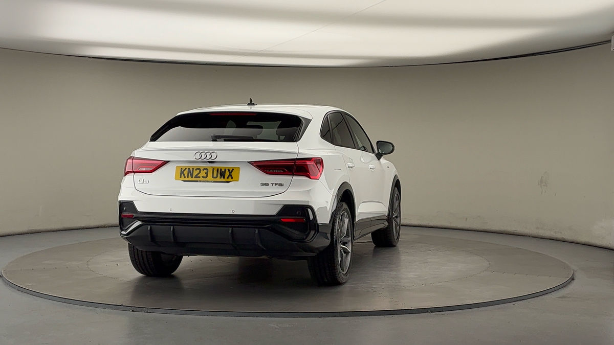 More views of Audi Q3