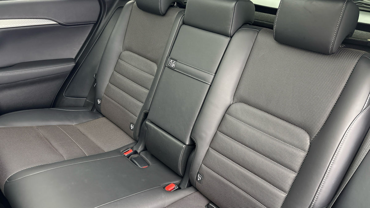 Lexus NX Image 8