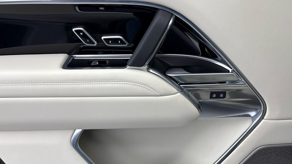Land Rover Range Rover Image 19