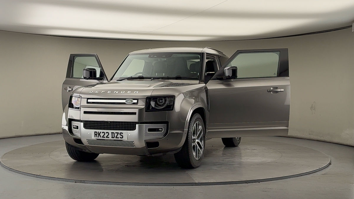 More views of Land Rover Defender 90