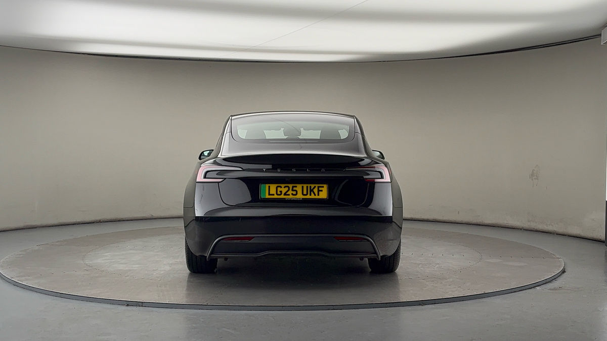 Tesla Model 3 Image 5