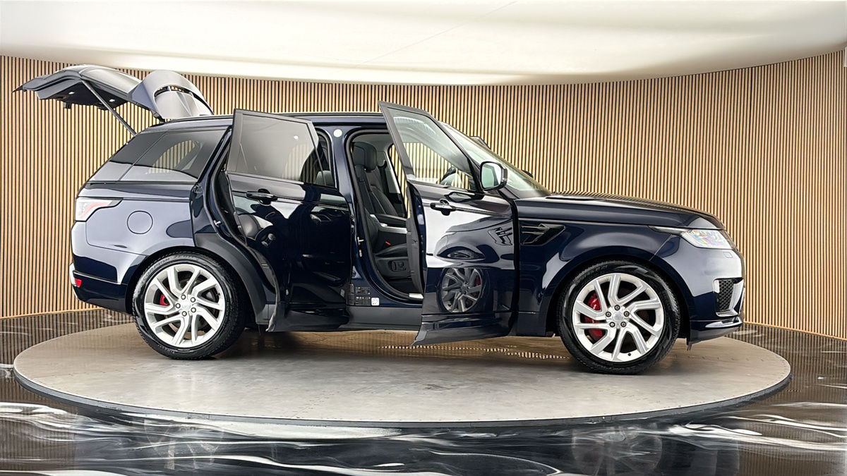 More views of Land Rover Range Rover Sport