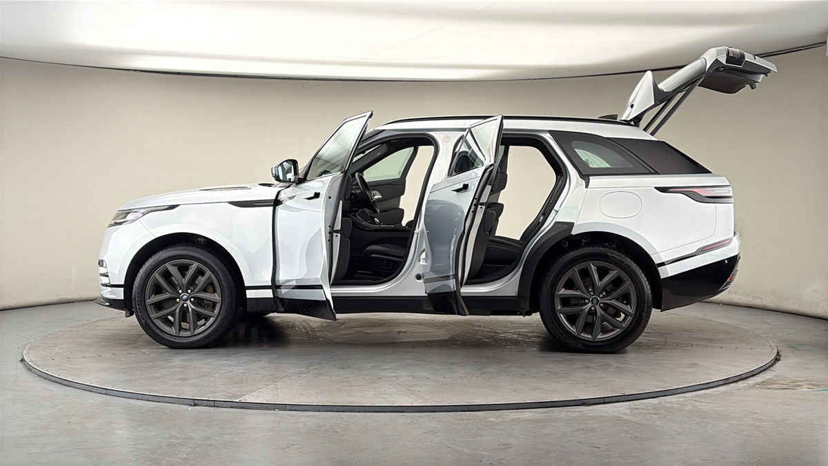 More views of Land Rover Range Rover Velar