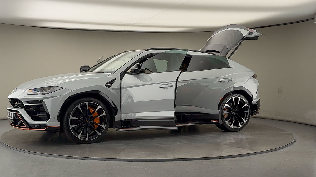 More views of Lamborghini Urus