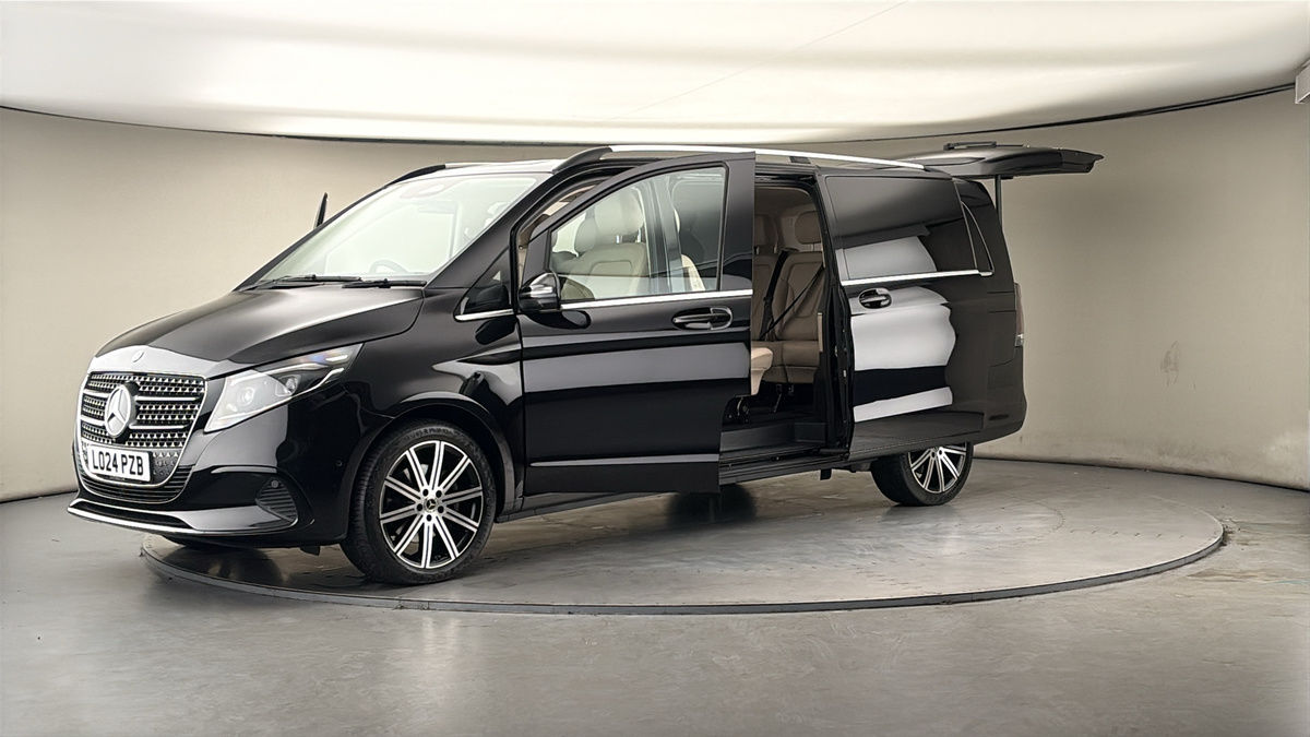 Mercedes-Benz V Class Image 22