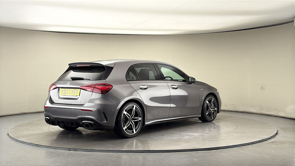 Mercedes-Benz A Class Image 21