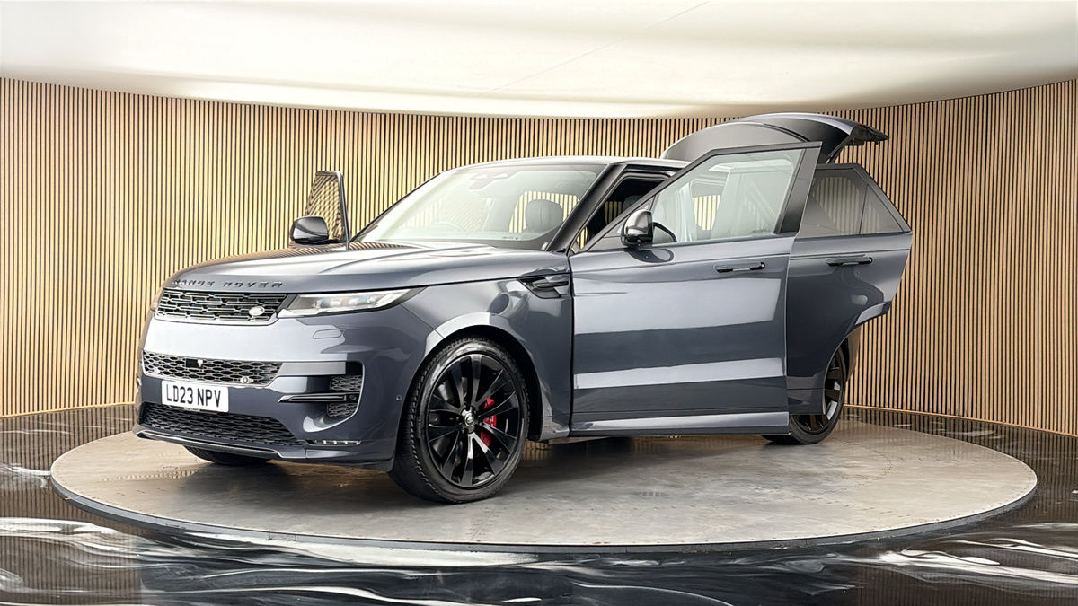More views of Land Rover Range Rover Sport
