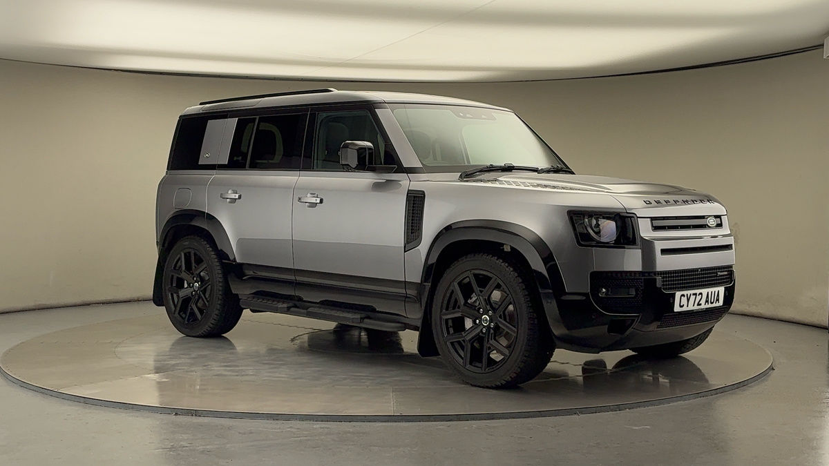 More views of Land Rover Defender 110