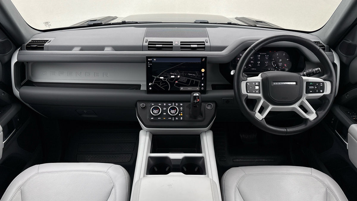 Land Rover Defender 110 Urban Image 12