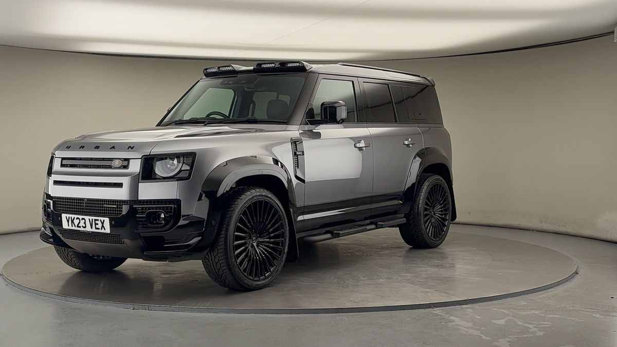 More views of Land Rover Defender 110