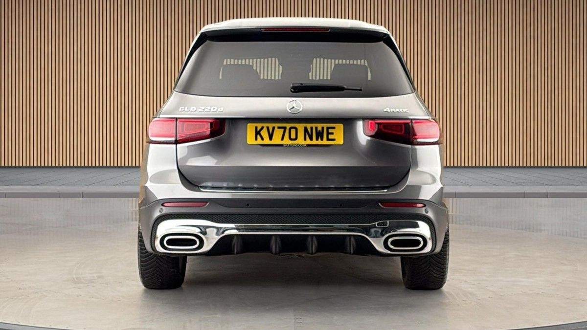 Mercedes-Benz GLB Image 4