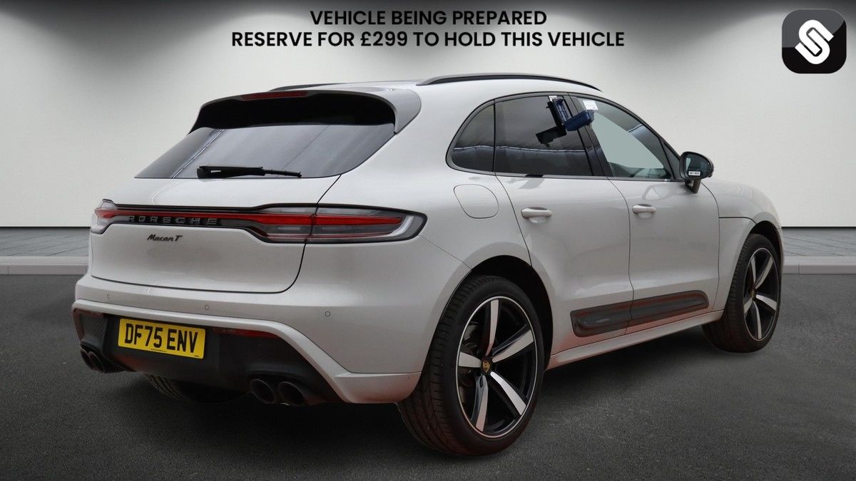 Porsche Macan Image 4