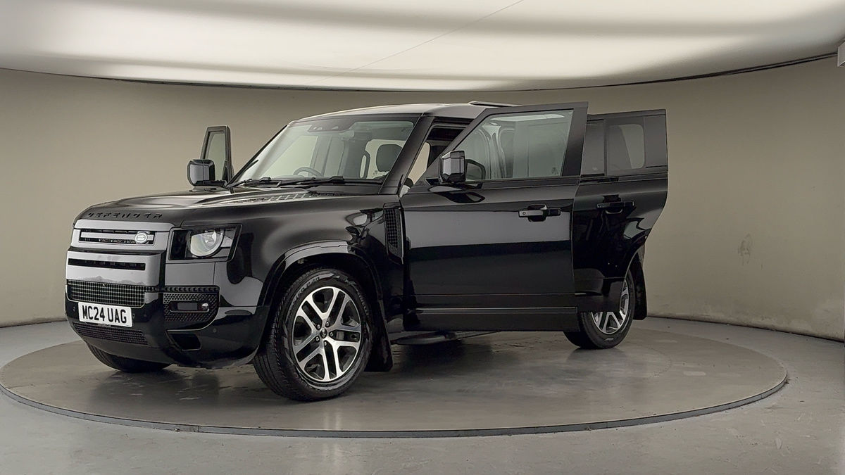 More views of Land Rover Defender 110