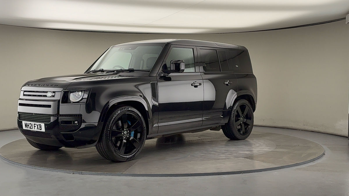 Land Rover Defender 110 Image 20