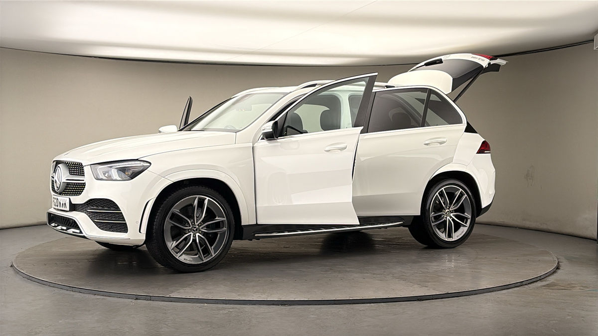 More views of Mercedes-Benz GLE