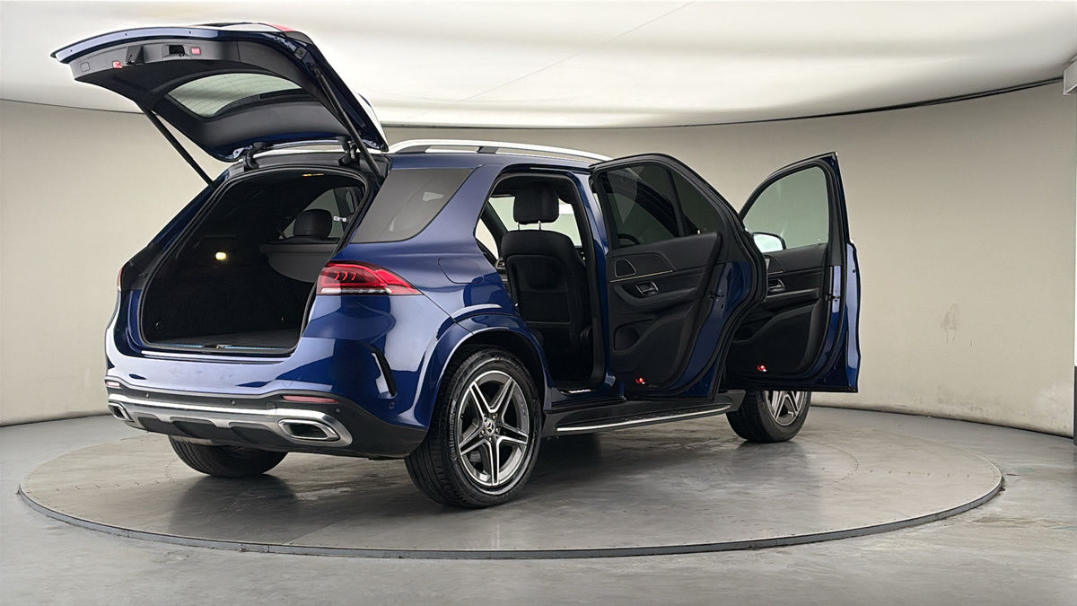 More views of Mercedes-Benz GLE