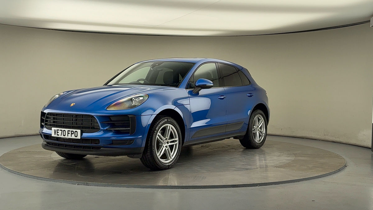 More views of Porsche Macan