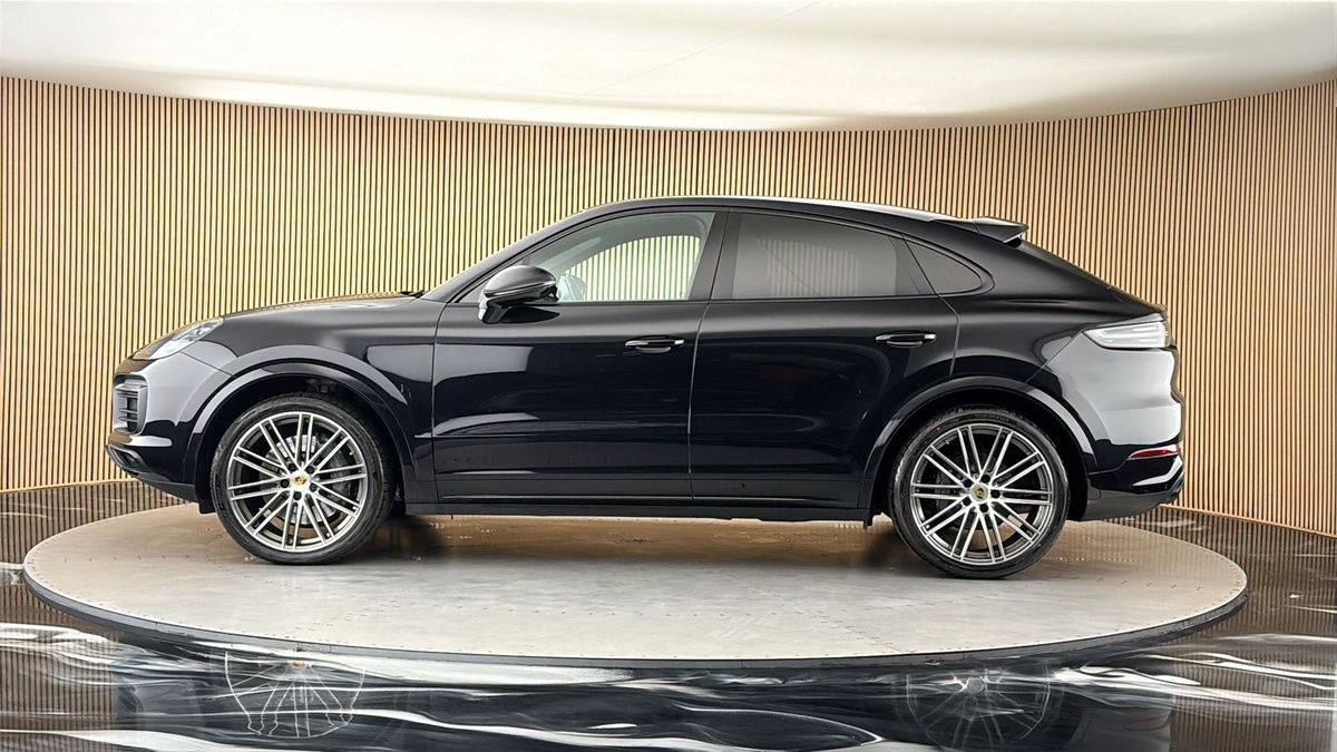 Porsche Cayenne Image 15